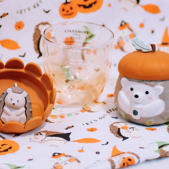 Starbucks Cozy Hedgehog Mug with acorn lid - Picture 4 of 6